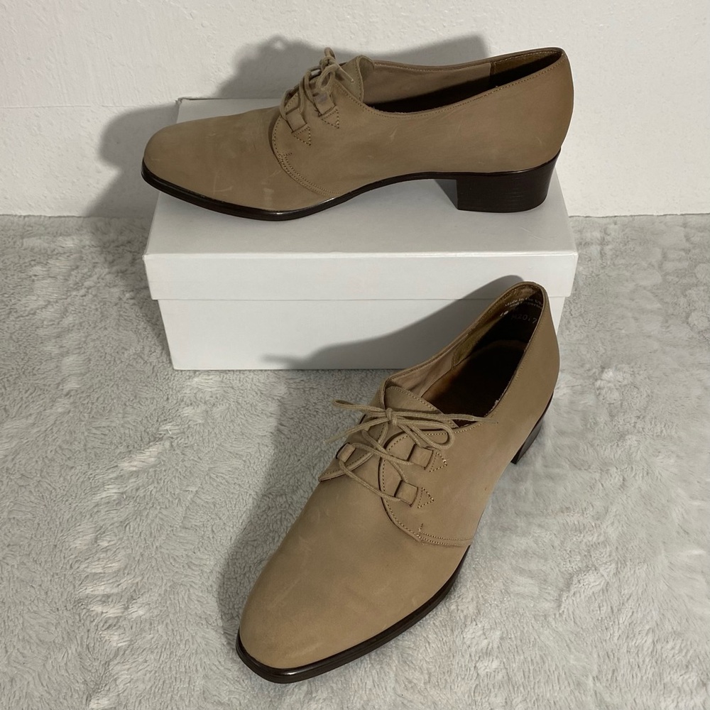 Munro American Tan Nubuck Leather Heeled Oxfords Women’s Size 10M